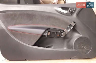 Хэтчбек SEAT Ibiza 2010 в 