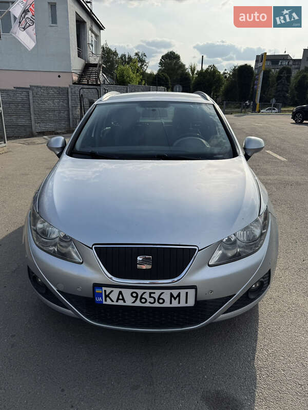 Хэтчбек SEAT Ibiza 2011 в Каменке