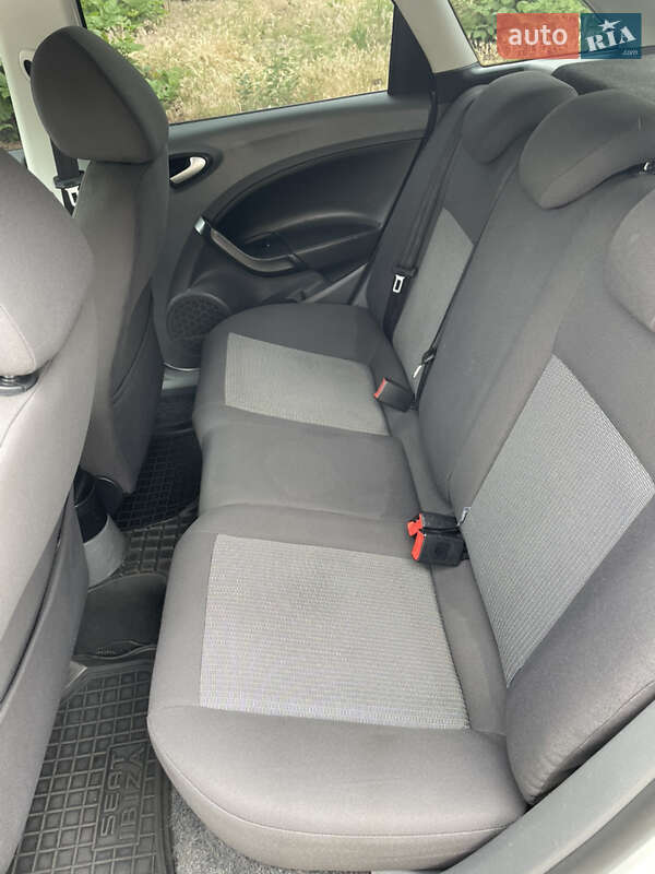Універсал SEAT Ibiza 2011 в Слобожанському