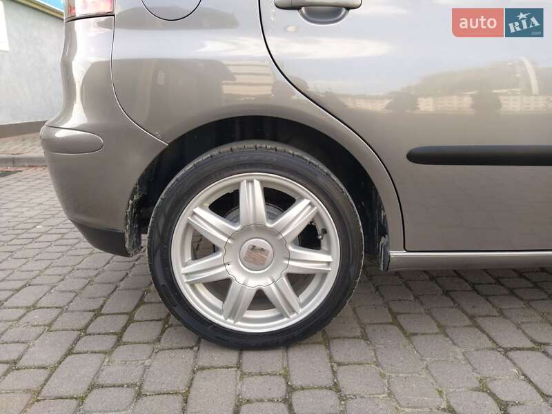 Хэтчбек SEAT Ibiza 2004 в Львове фото 19 Хэтчбек SEAT Ibiza 2004 в Львове