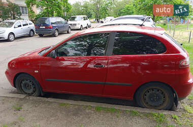 Хэтчбек SEAT Ibiza 2005 в 