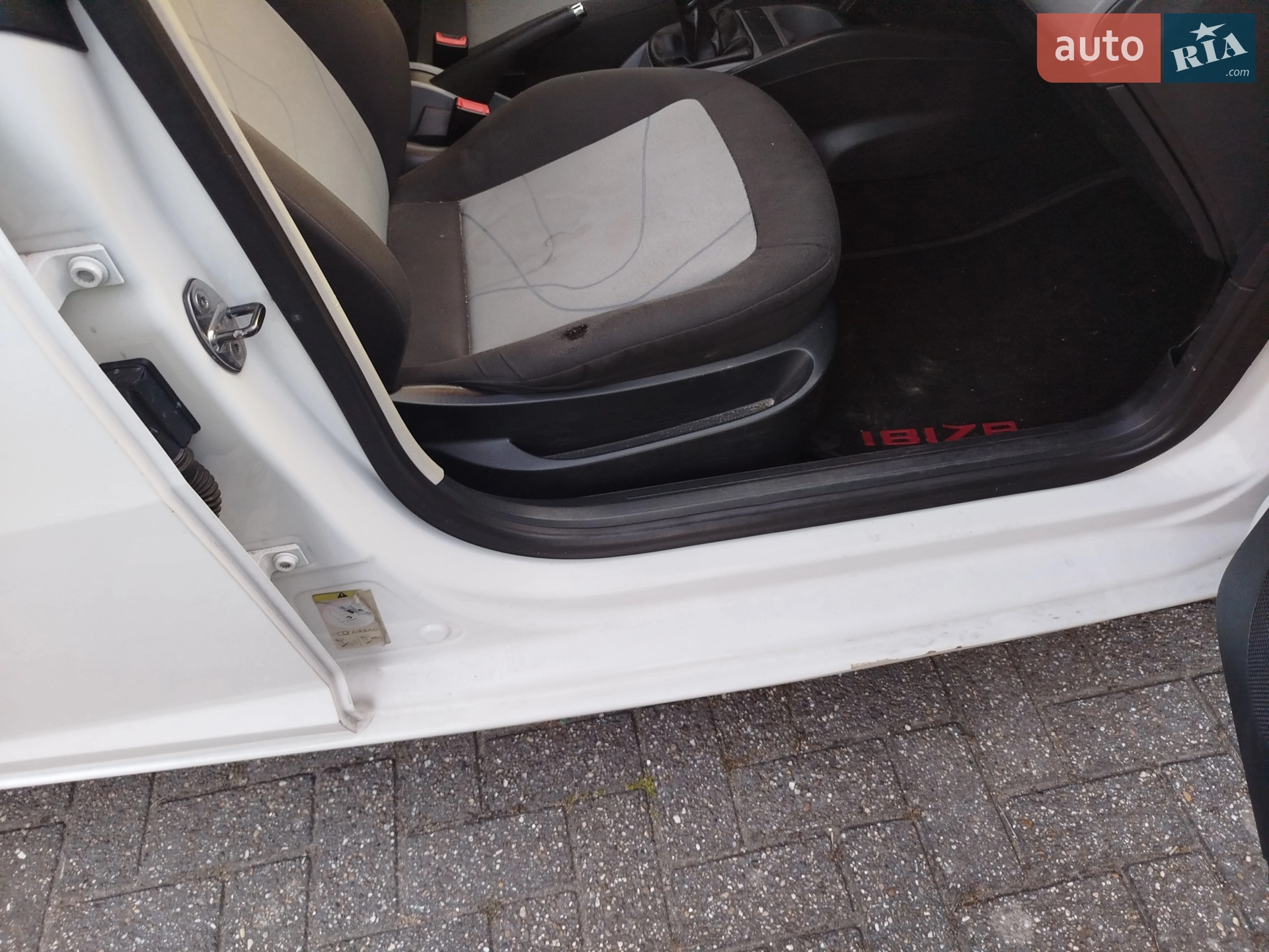 2013 SEAT Ibiza - мініатюра 12