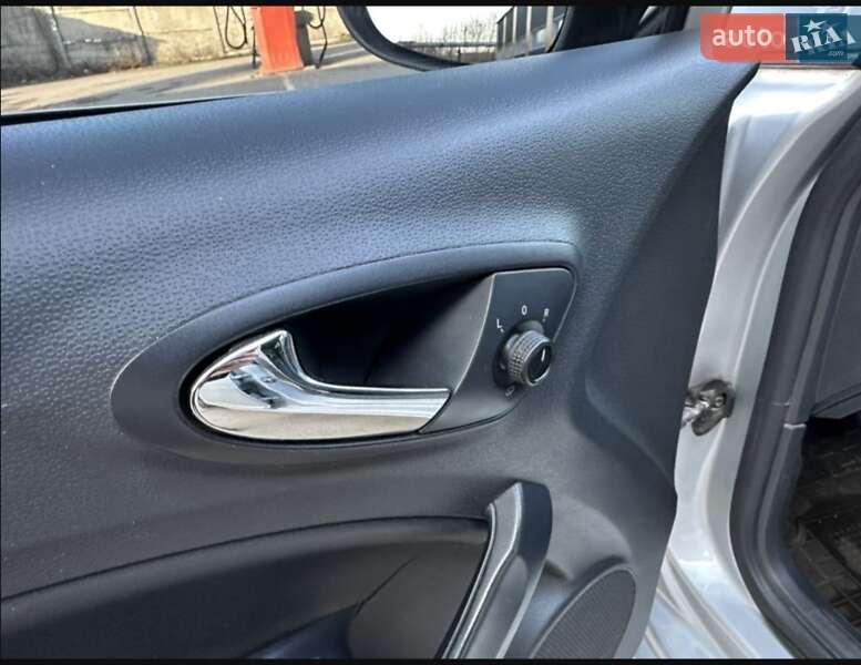 Хетчбек SEAT Ibiza 2015 в Ніжині фото 23 Хетчбек SEAT Ibiza 2015 в Ніжині