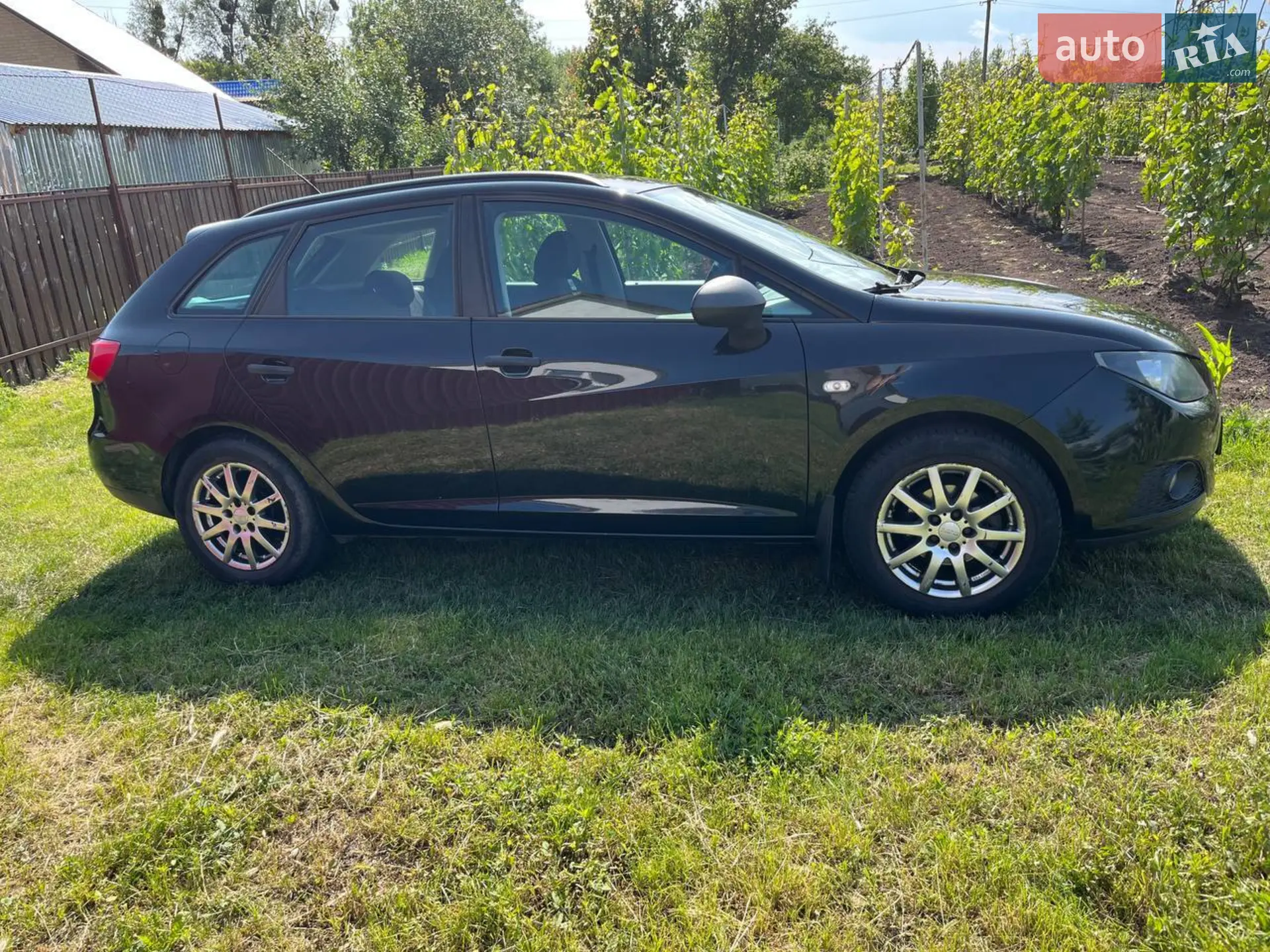 2011 SEAT Ibiza - мініатюра 3