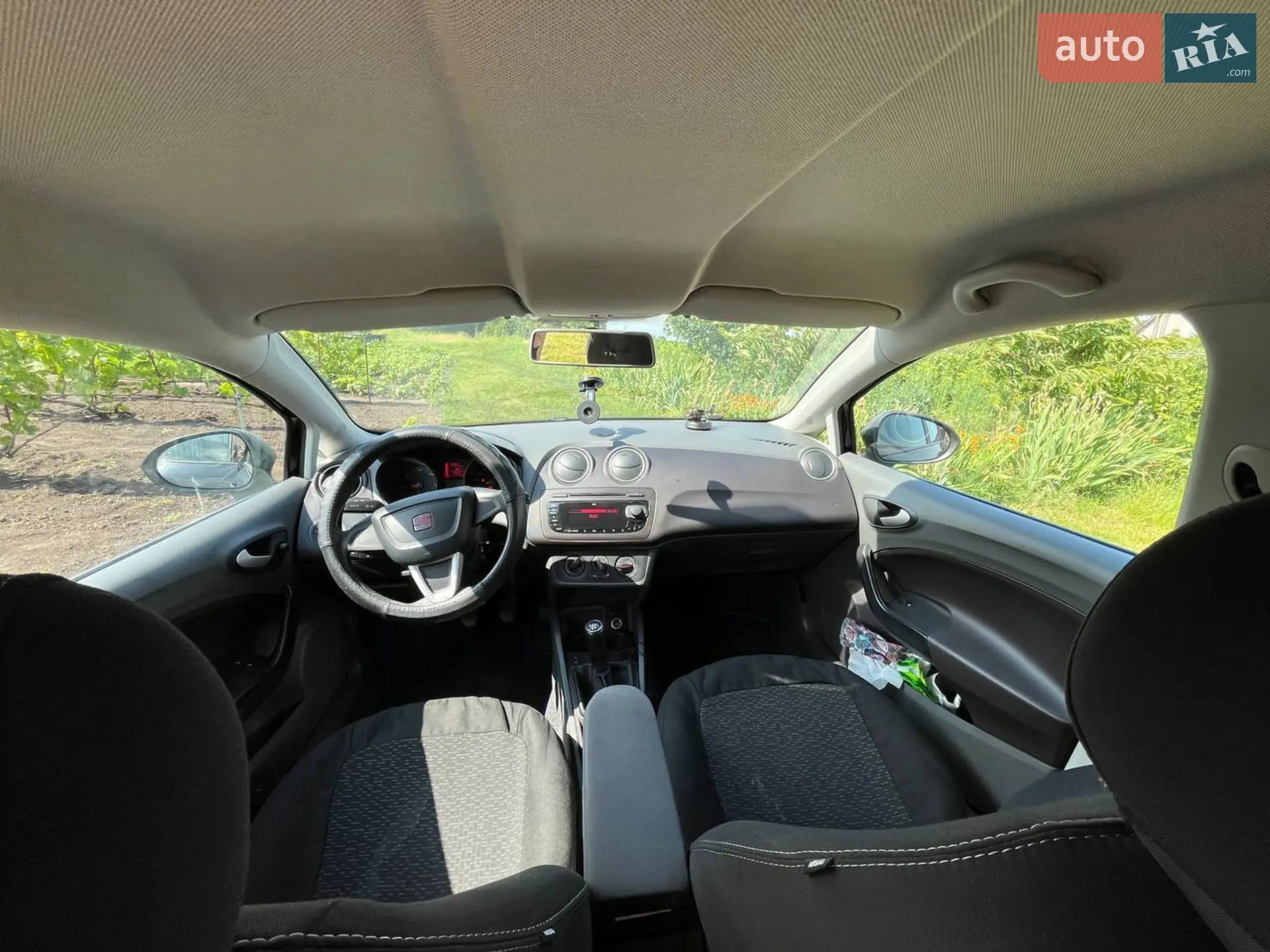 2011 SEAT Ibiza - мініатюра 12