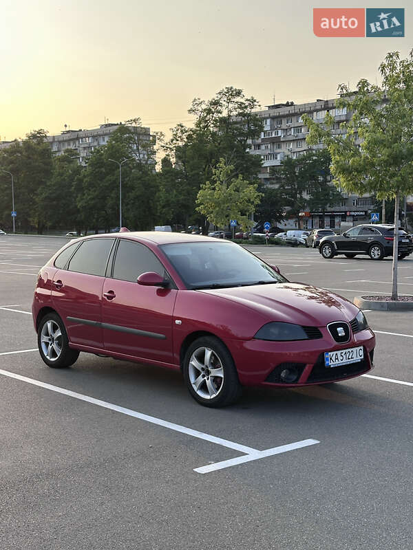 Хетчбек SEAT Ibiza 2007 в Києві
