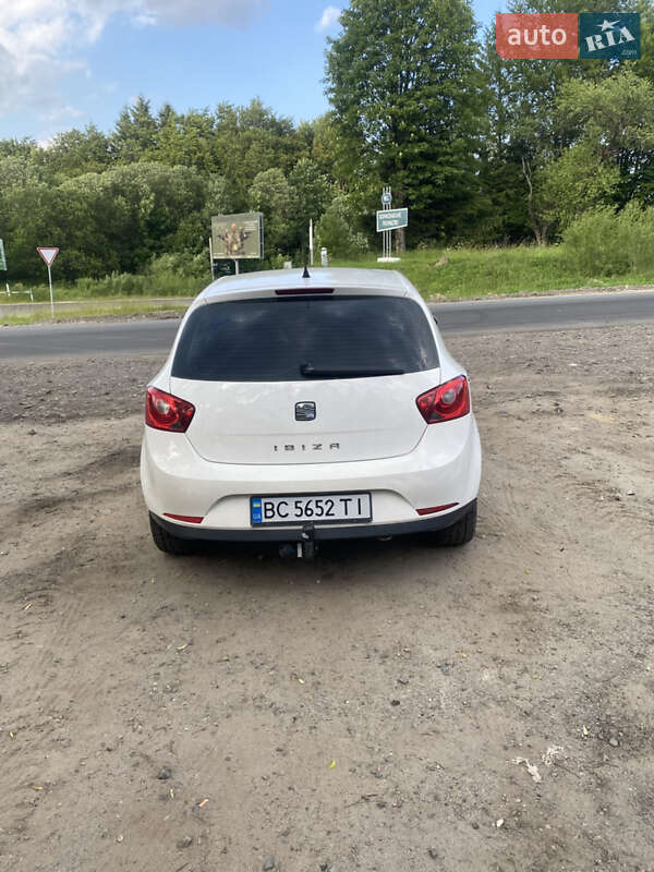 Хетчбек SEAT Ibiza 2011 в Бориславі