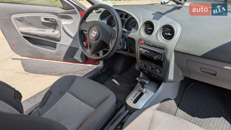 Хетчбек SEAT Ibiza 2006 в Кривому Розі