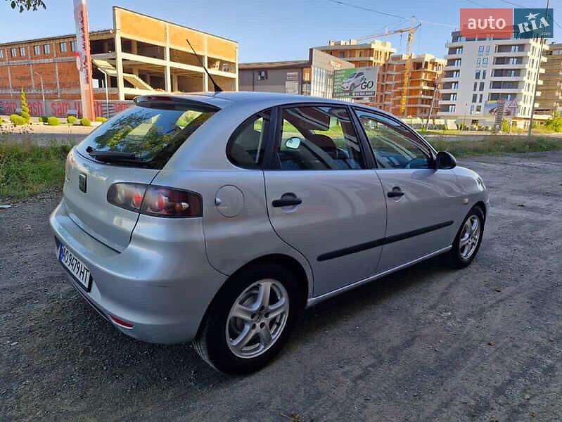 Хетчбек SEAT Ibiza 2008 в Хусті