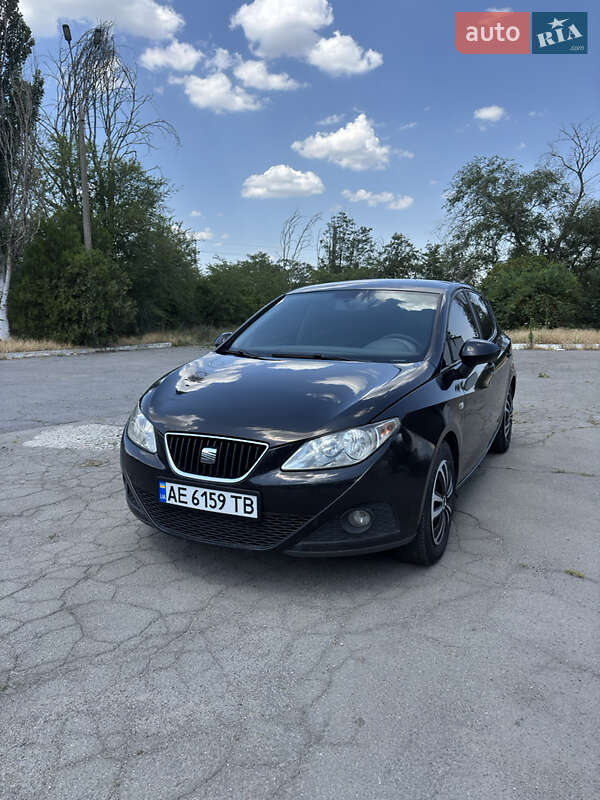 Хэтчбек SEAT Ibiza 2008 в Днепре