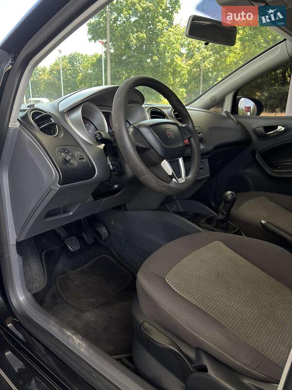 Хэтчбек SEAT Ibiza 2008 в Днепре