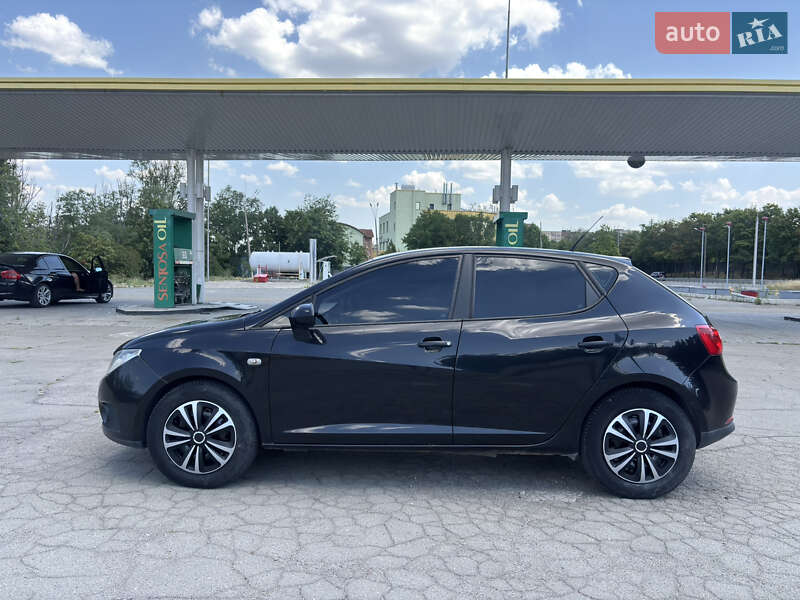Хэтчбек SEAT Ibiza 2008 в Днепре