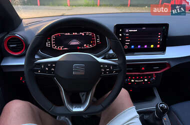 Хэтчбек SEAT Ibiza 2025 в 
