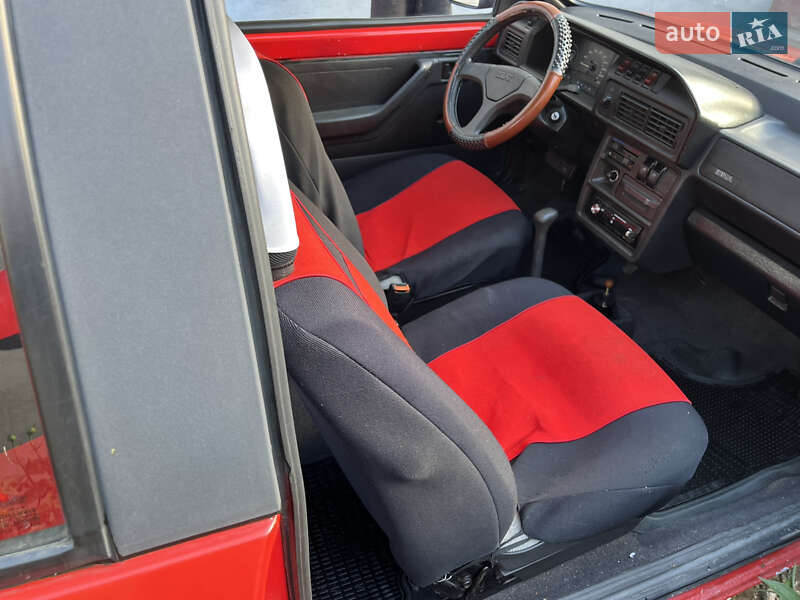 Хэтчбек SEAT Ibiza 1990 в Звягеле