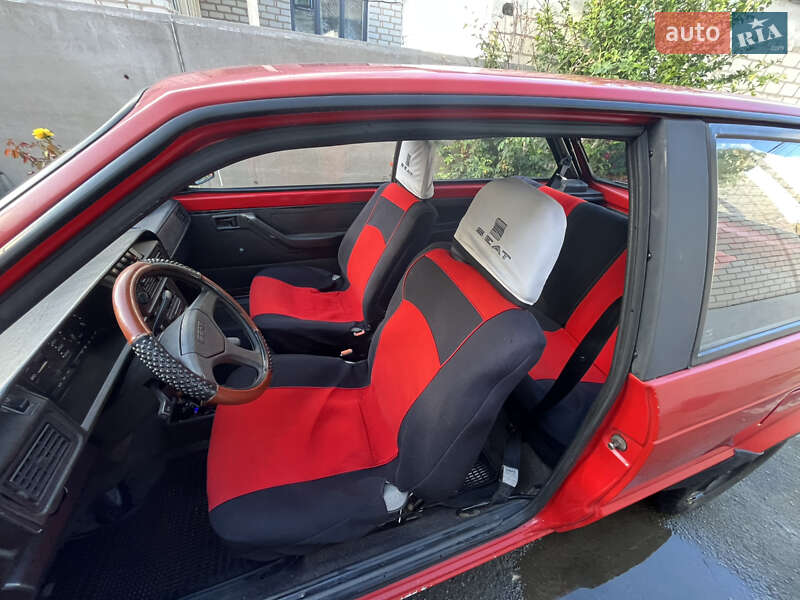 Хэтчбек SEAT Ibiza 1990 в Звягеле