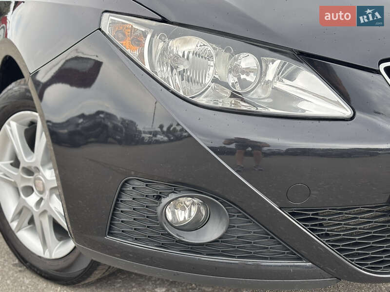 Хэтчбек SEAT Ibiza 2010 в Киеве