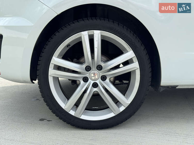 Хэтчбек SEAT Ibiza 2013 в Луцке
