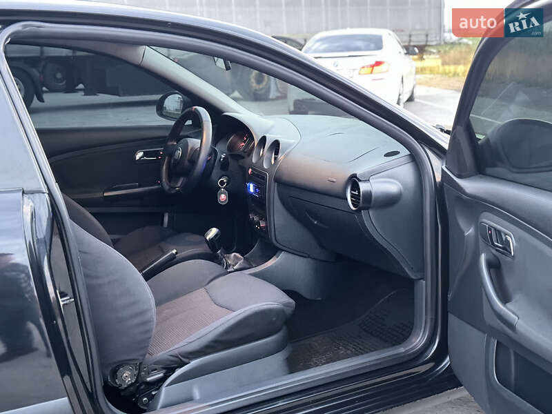 Хетчбек SEAT Ibiza 2007 в Києві фото 10 Хетчбек SEAT Ibiza 2007 в Києві