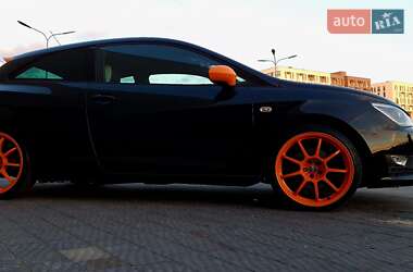 Хэтчбек SEAT Ibiza 2012 в 