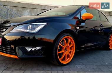 Хэтчбек SEAT Ibiza 2012 в 