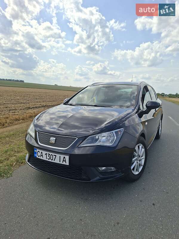 Хэтчбек SEAT Ibiza 2012 в 