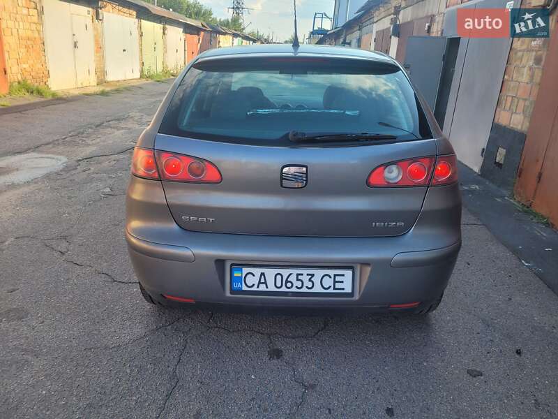 Хетчбек SEAT Ibiza 2003 в Києві