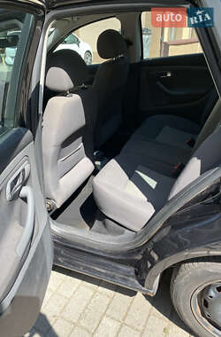 Хэтчбек SEAT Ibiza 2007 в 