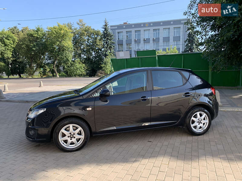 Хетчбек SEAT Ibiza 2010 в Рівному
