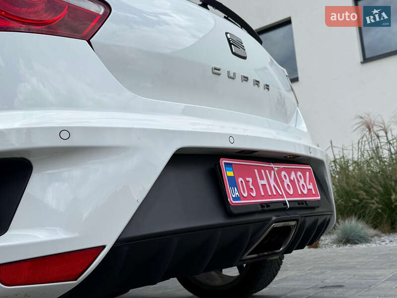 Хэтчбек SEAT Ibiza 2010 в Луцке