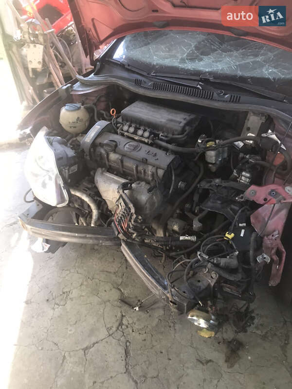 Хэтчбек SEAT Ibiza 2011 в Днепре