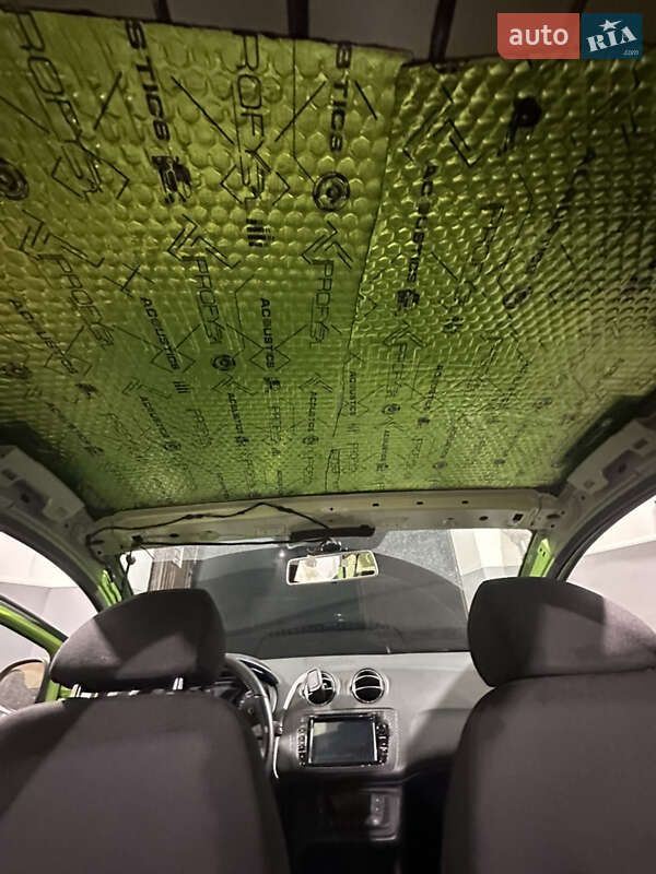 Хэтчбек SEAT Ibiza 2014 в Львове фото 30 Хэтчбек SEAT Ibiza 2014 в Львове