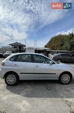 Хэтчбек SEAT Ibiza 2007 в 