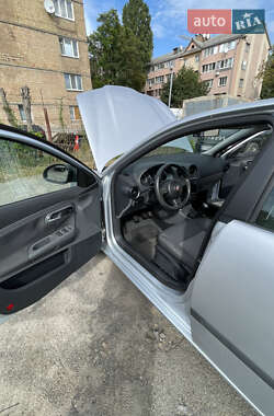 Хэтчбек SEAT Ibiza 2007 в 