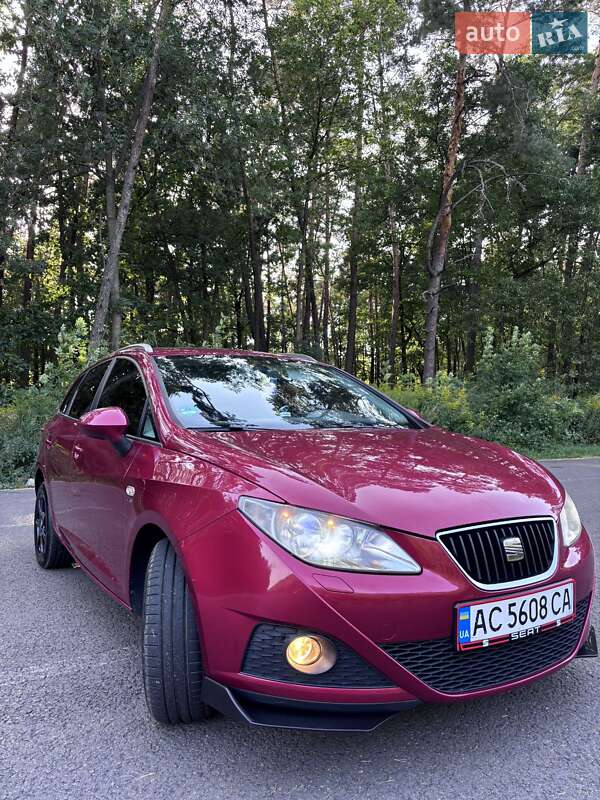 Хетчбек SEAT Ibiza 2011 в Луцьку
