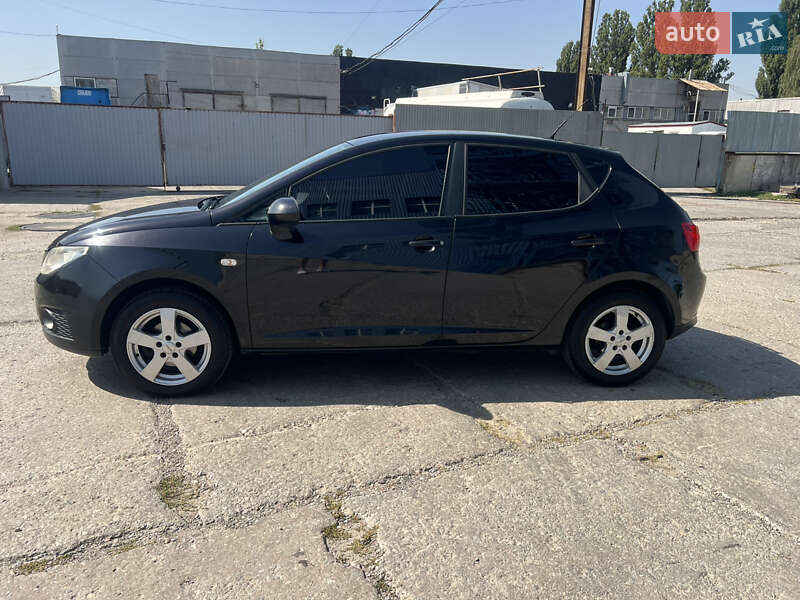 Хетчбек SEAT Ibiza 2008 в Києві