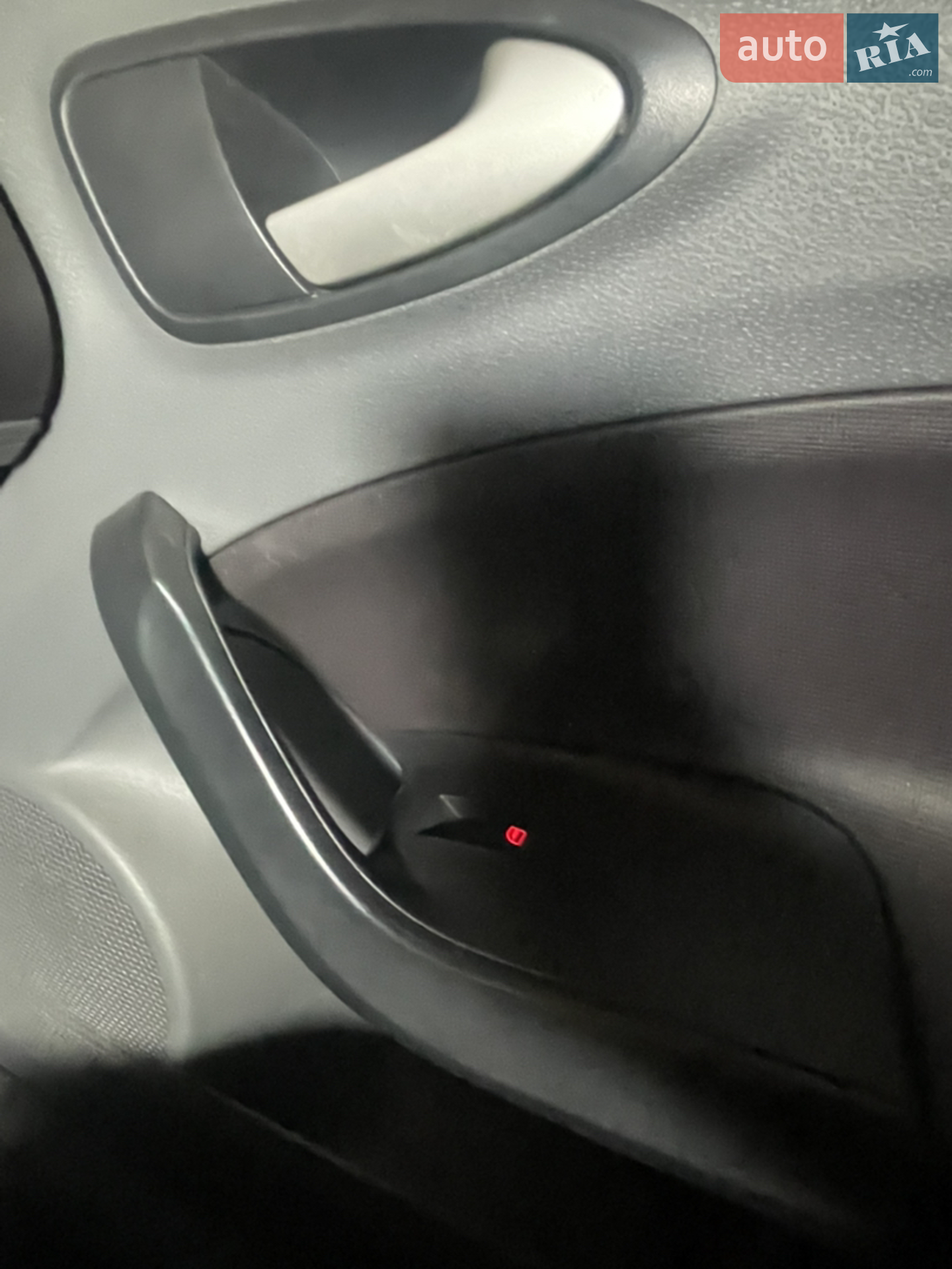 2012 SEAT Ibiza - мініатюра 16