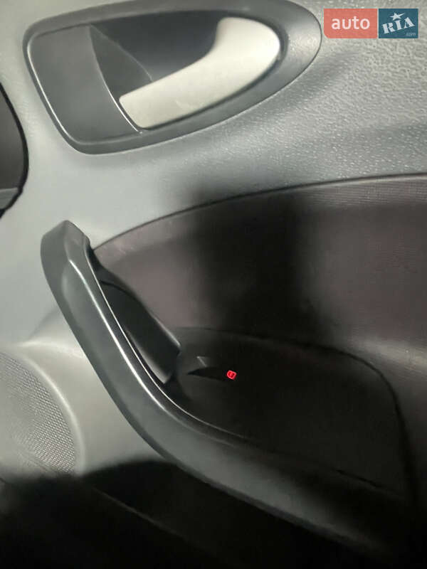 Хэтчбек SEAT Ibiza 2012 в Коломые