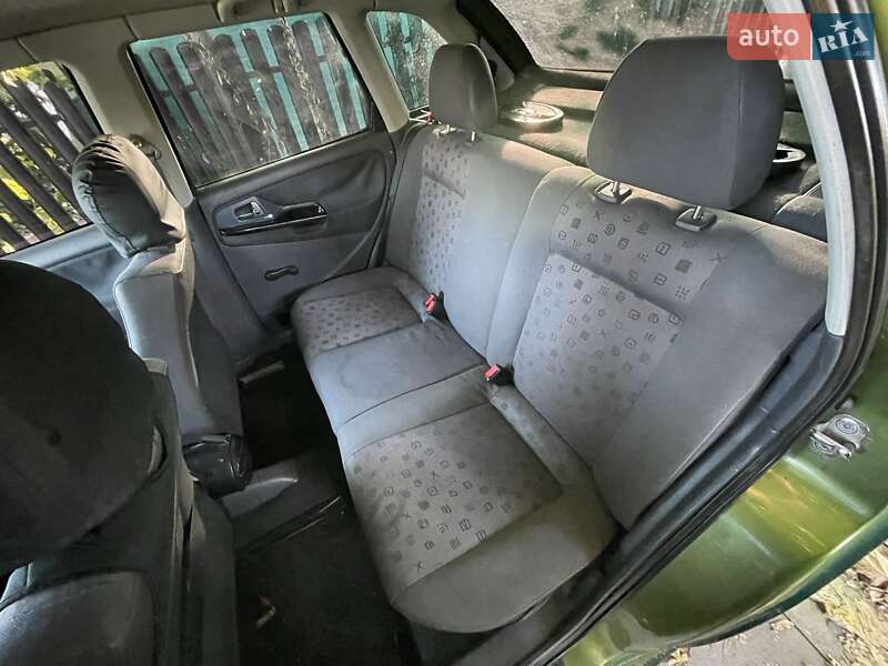 Хетчбек SEAT Ibiza 2000 в Києві