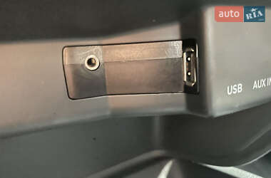 Хетчбек SEAT Ibiza 2011 в 