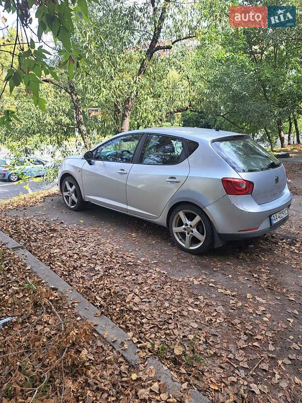 Хетчбек SEAT Ibiza 2010 в Києві