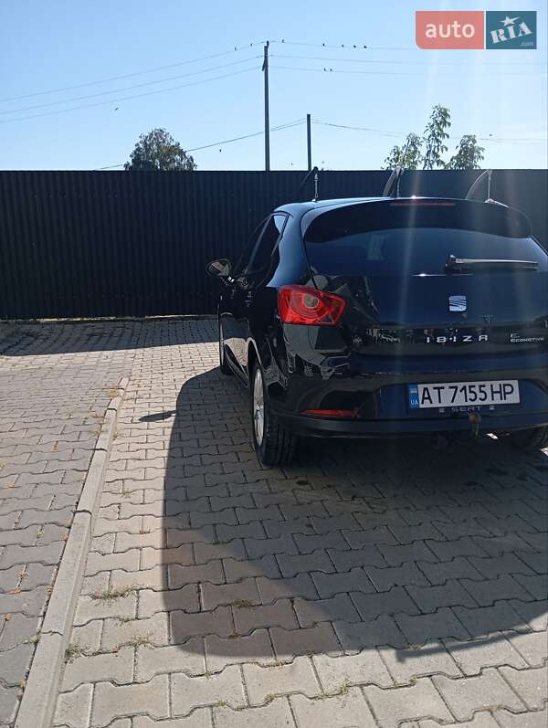 Хетчбек SEAT Ibiza 2011 в Снятині