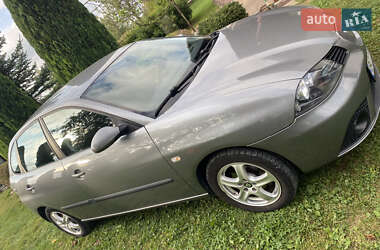 Хэтчбек SEAT Ibiza 2008 в 
