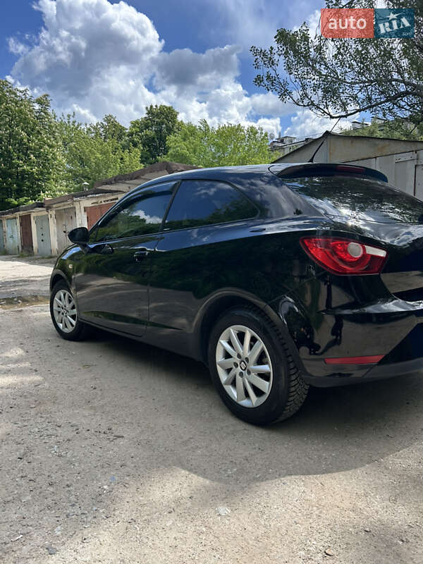 Хэтчбек SEAT Ibiza 2015 в Запорожье