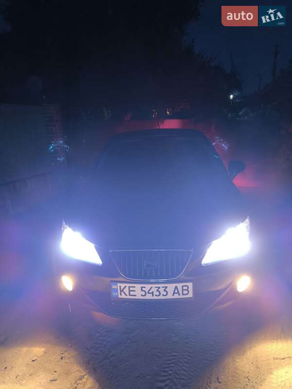 Хэтчбек SEAT Ibiza 2010 в Киеве