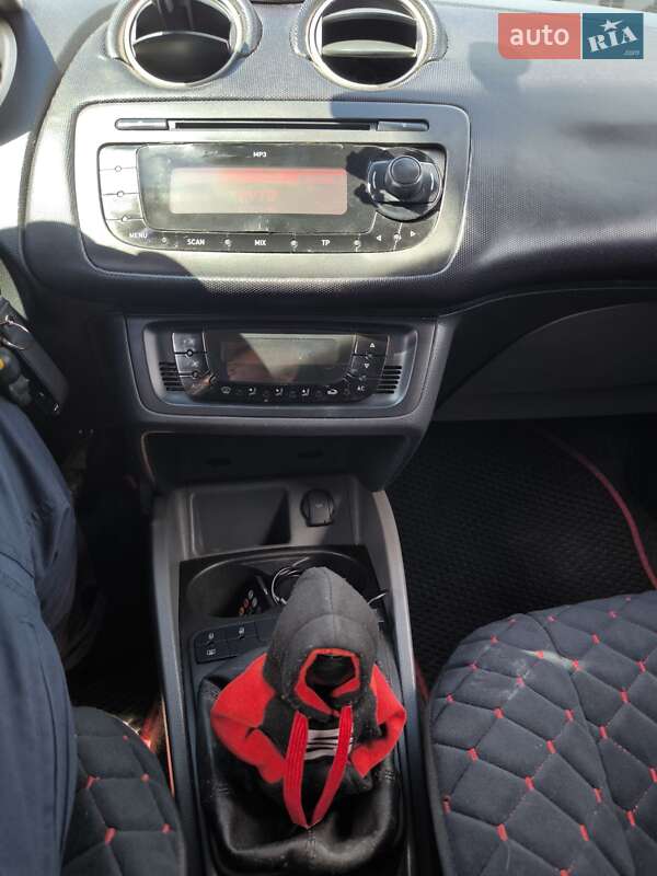 Хэтчбек SEAT Ibiza 2010 в Киеве