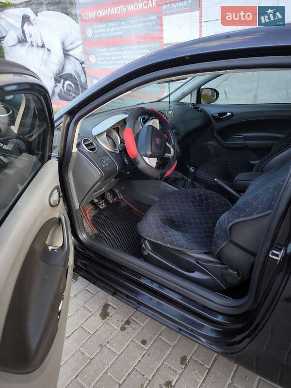 Хэтчбек SEAT Ibiza 2010 в Киеве