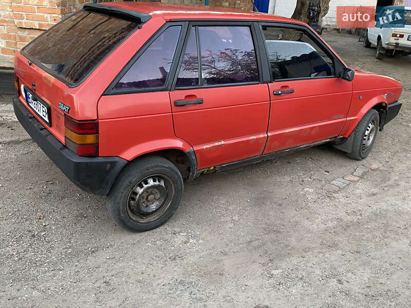 Хетчбек SEAT Ibiza 1989 в Новгородці