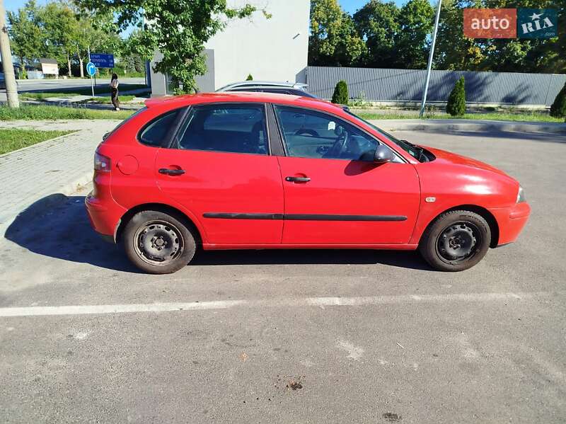 Хэтчбек SEAT Ibiza 2004 в Ивано-Франковске
