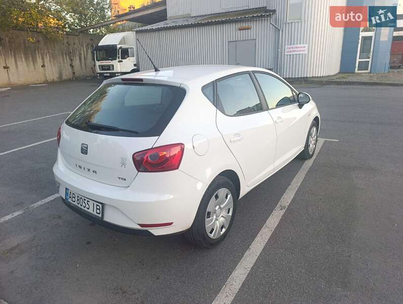 Хэтчбек SEAT Ibiza 2015 в Виннице