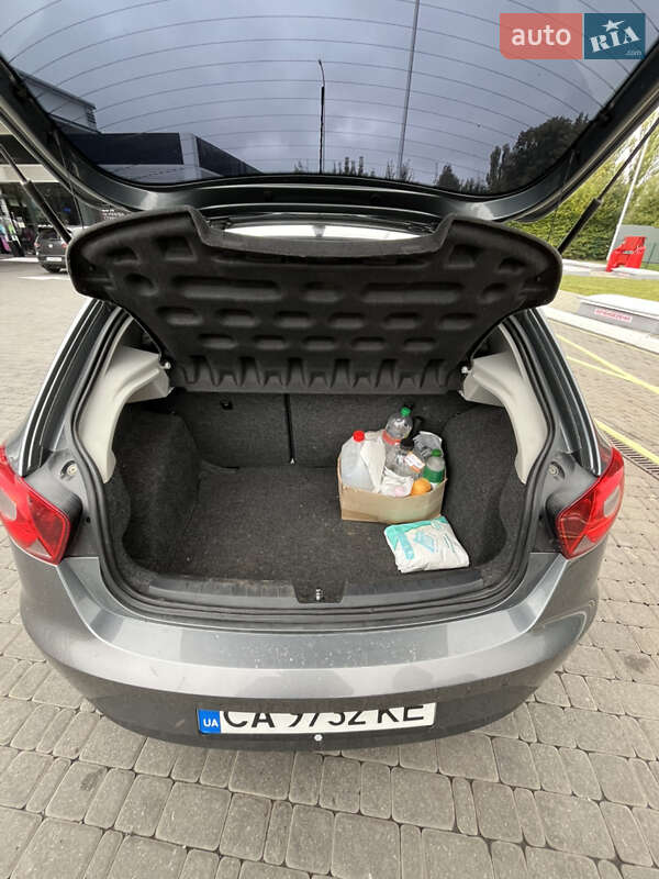 Хетчбек SEAT Ibiza 2014 в Умані фото 15 Хетчбек SEAT Ibiza 2014 в Умані
